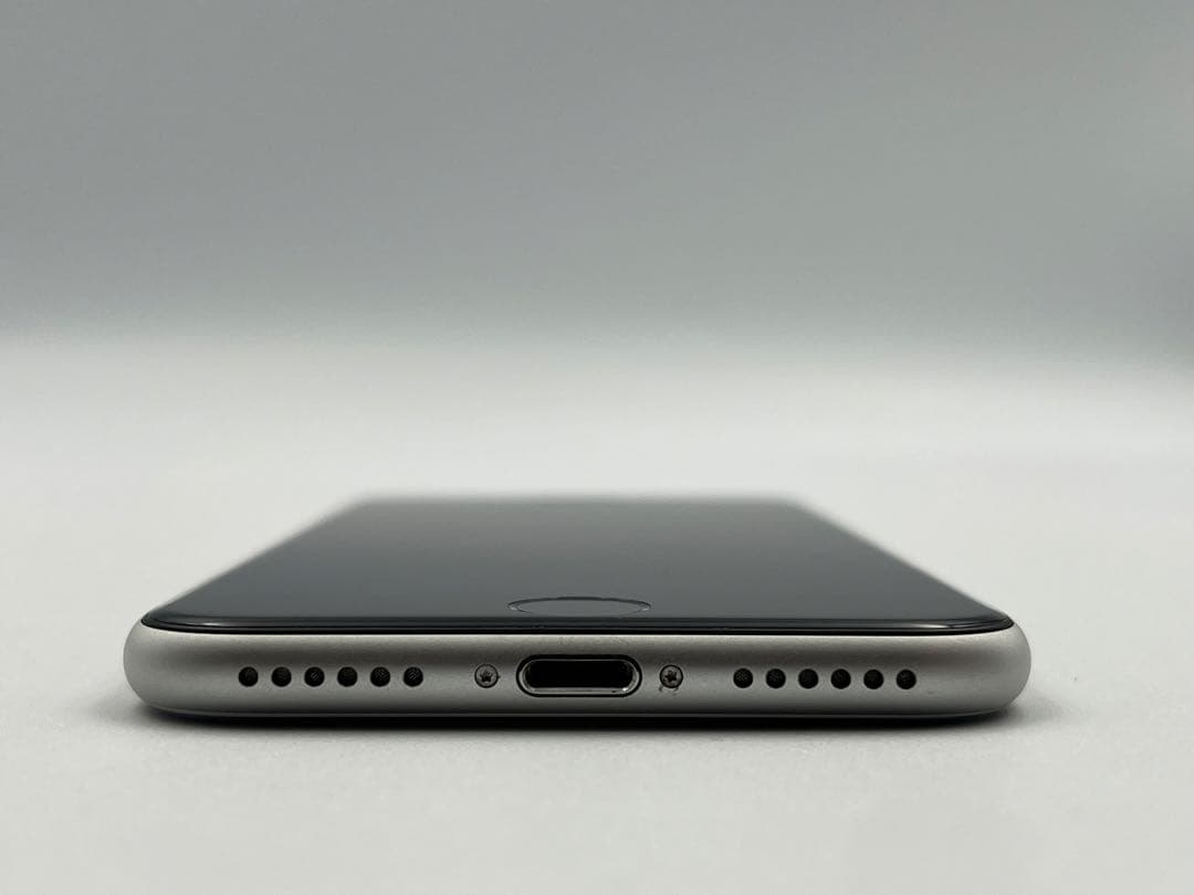Apple iPhone SE (第二世代) A2296 64GB ホワイト