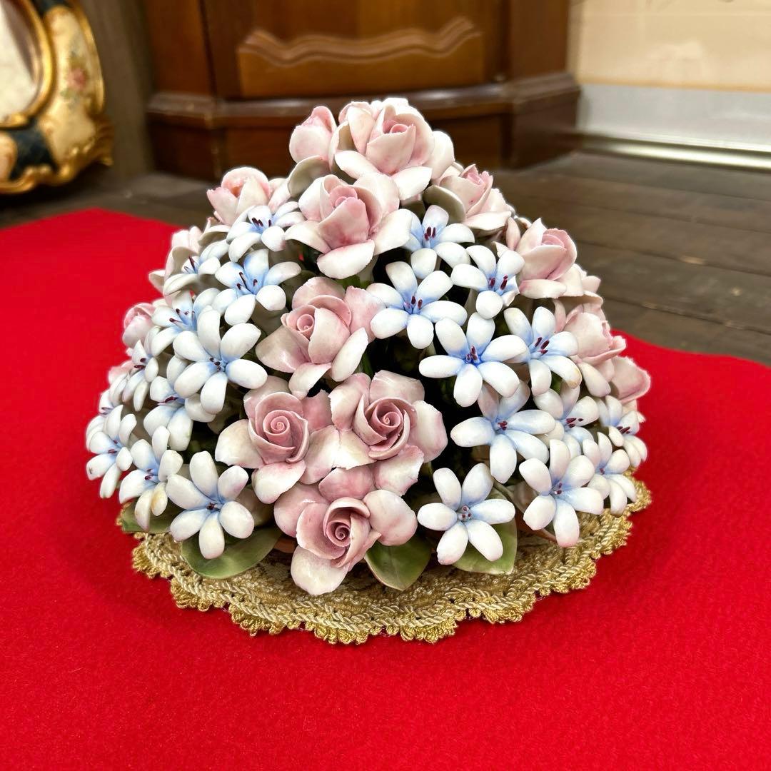 イタリア製　カポディモンテ　陶器　陶花　バラ　インテリア　ゴブラン織　花敷