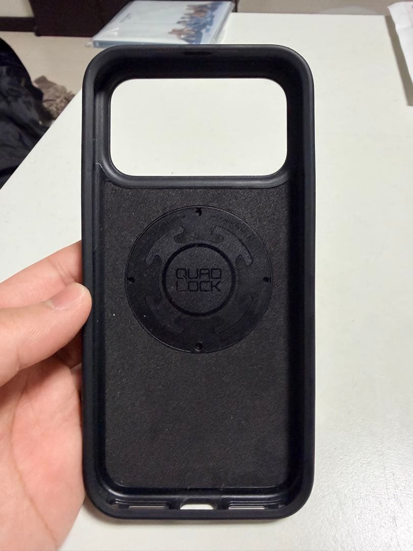 iPhoneアクセサリー QUAD LOCK iPhone17pro max