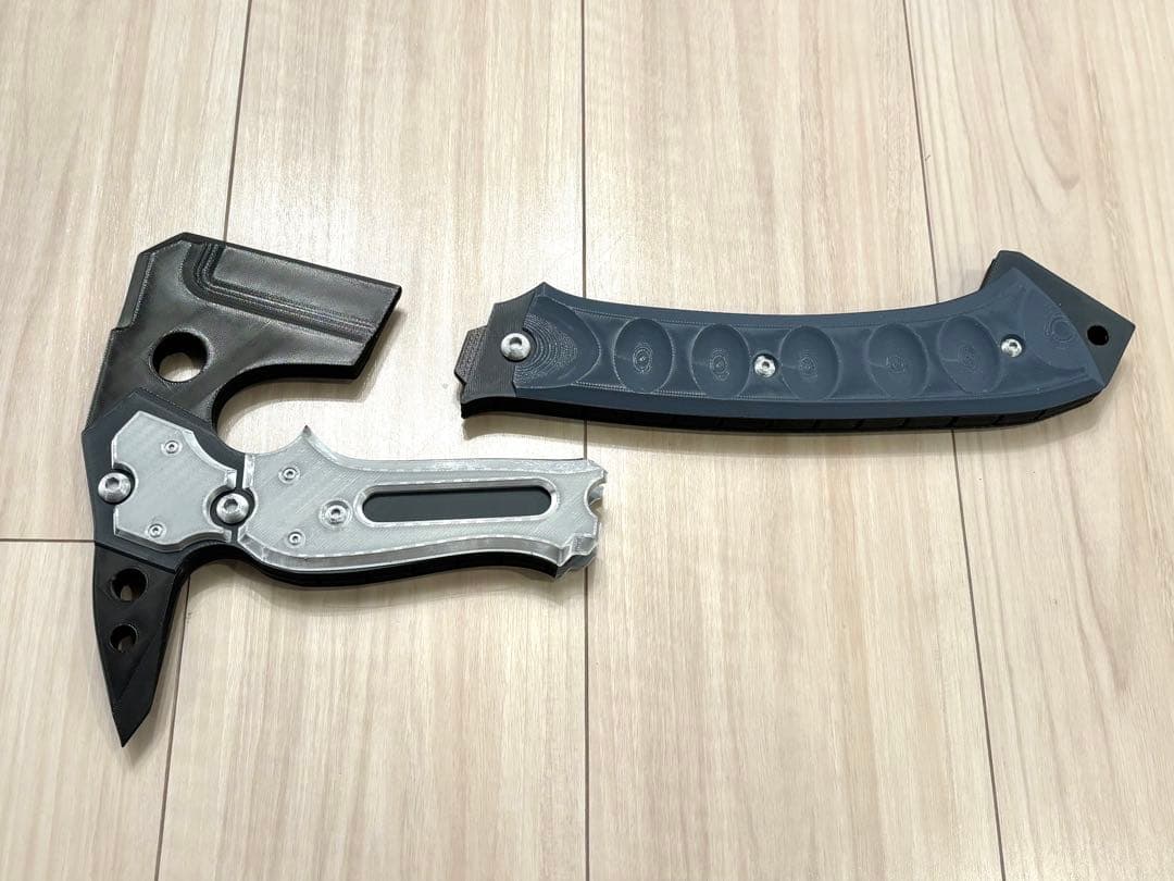 (未組立）RE9 強化手斧 （非金属、殺傷能力なし）