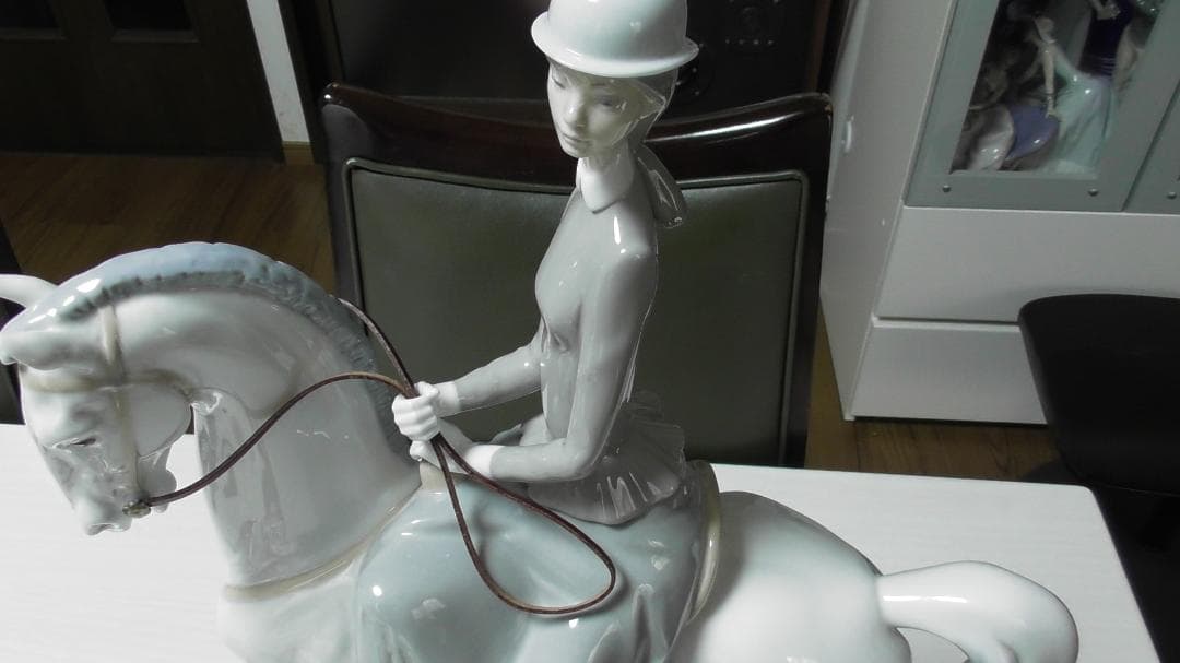 LLADRO　リヤドロ　【白い馬の少女】9　45ｃｍ　リアドロ 　　L473