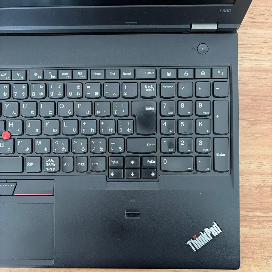 Lenovo ThinkPad L560ノートPC 本体①