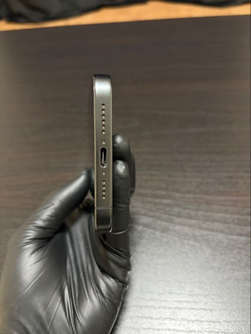 Apple iPhone 15 Pro Max 256GB本体