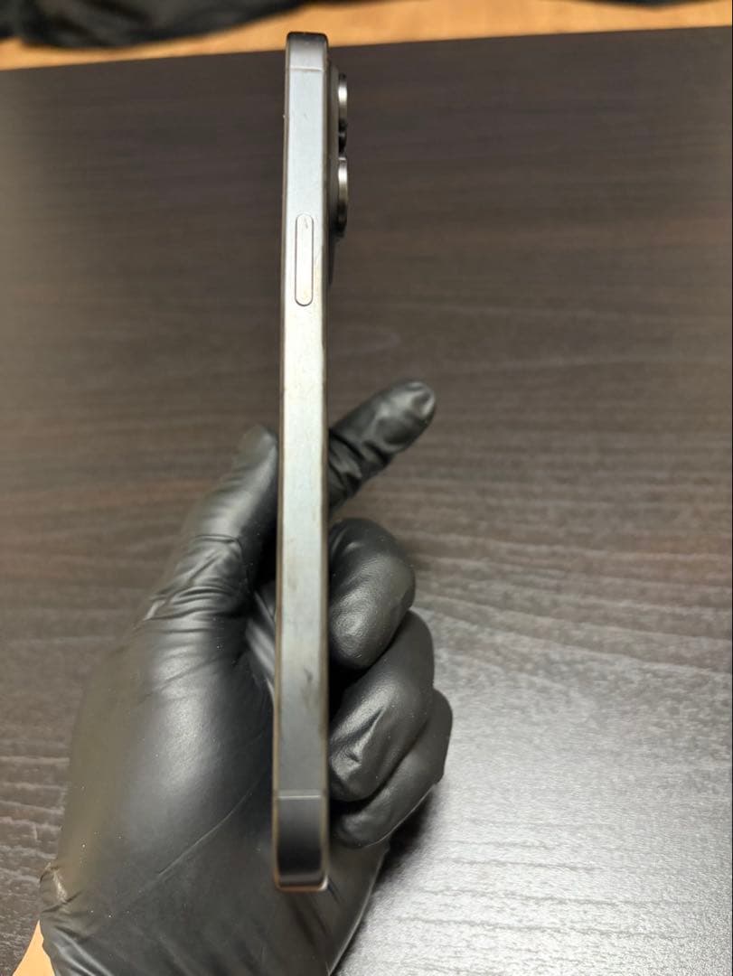 Apple iPhone 15 Pro Max 256GB本体