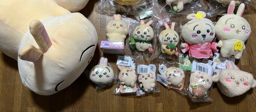 ちいかわ うさぎ　シーサー　ぬいぐるみ うさぎだらけ　A賞　腕組み まとめ売り
