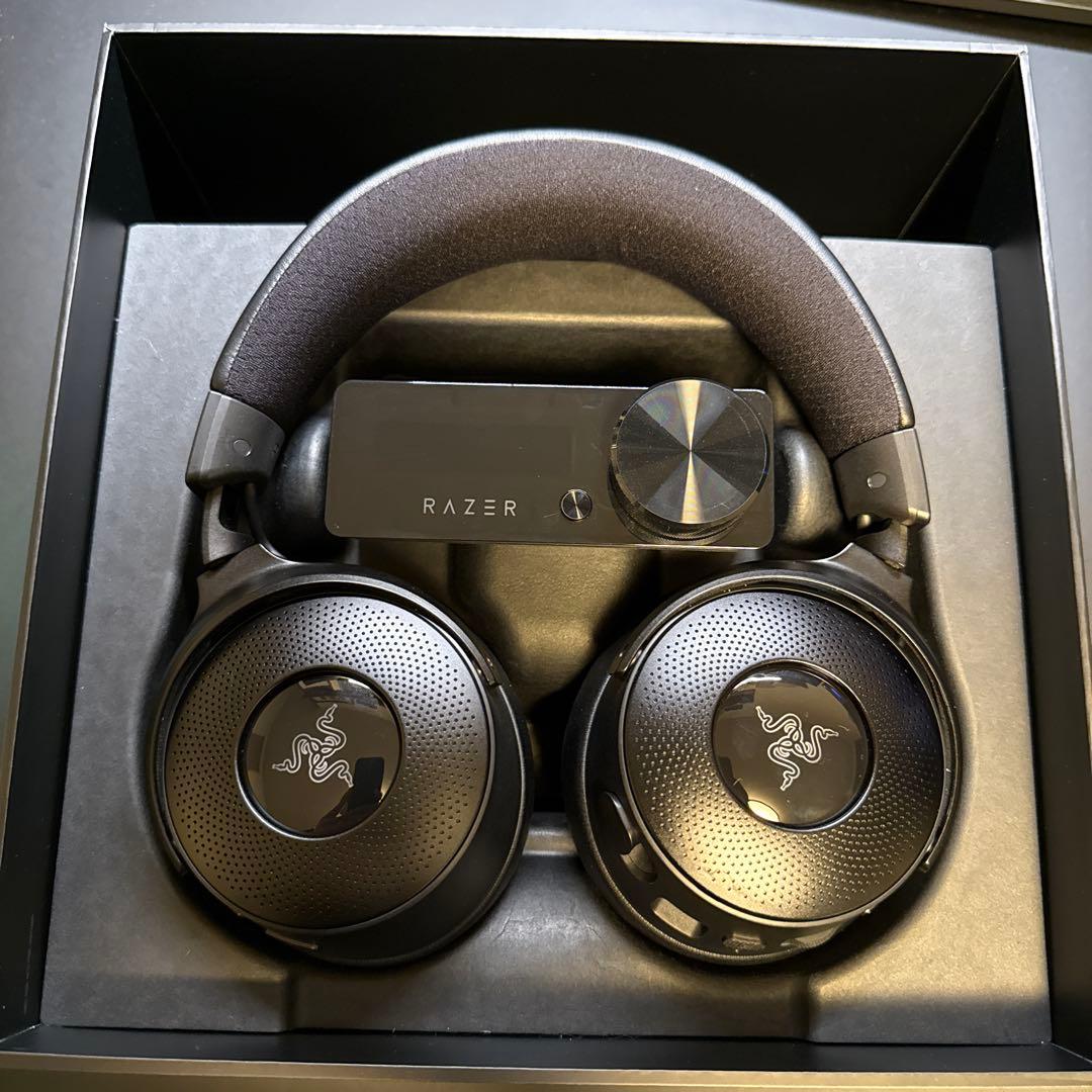 【新品交換品　未使用に近い】　Razer Kraken V4 Pro