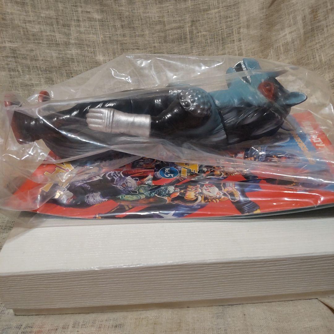 1期ブラックホース　スタンダード　ソフビ　メディコムトイ　キカイダー　未開封新品