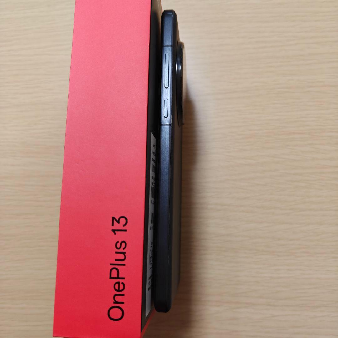 美品! OnePlus 13 グローバル版 12/256GB ブラック
