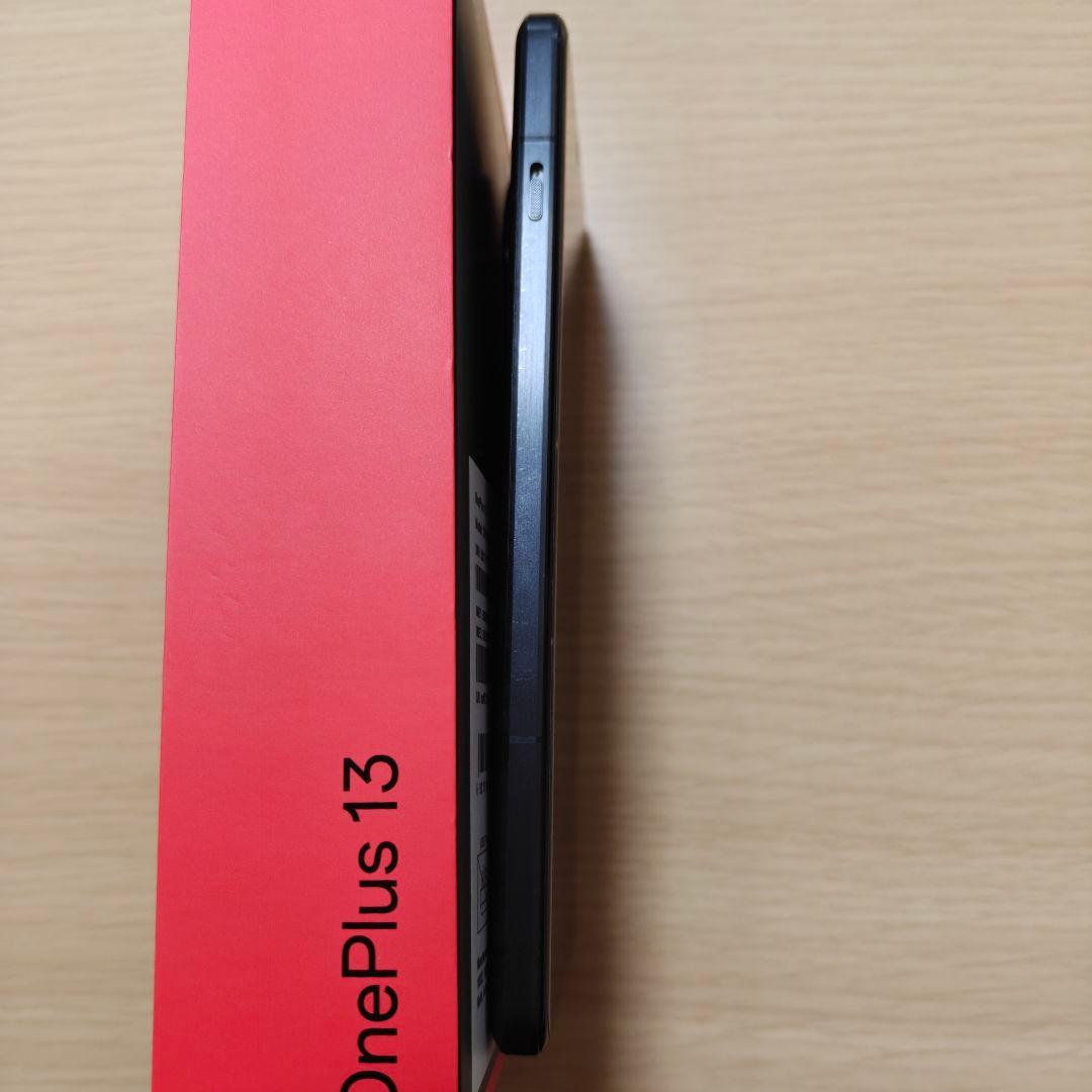美品! OnePlus 13 グローバル版 12/256GB ブラック