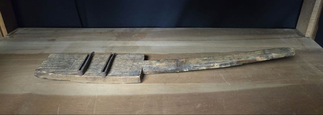 お値下げ未定朽ちた木味が美しいオールのオブジェ台としても有能木製古道具古物骨董市