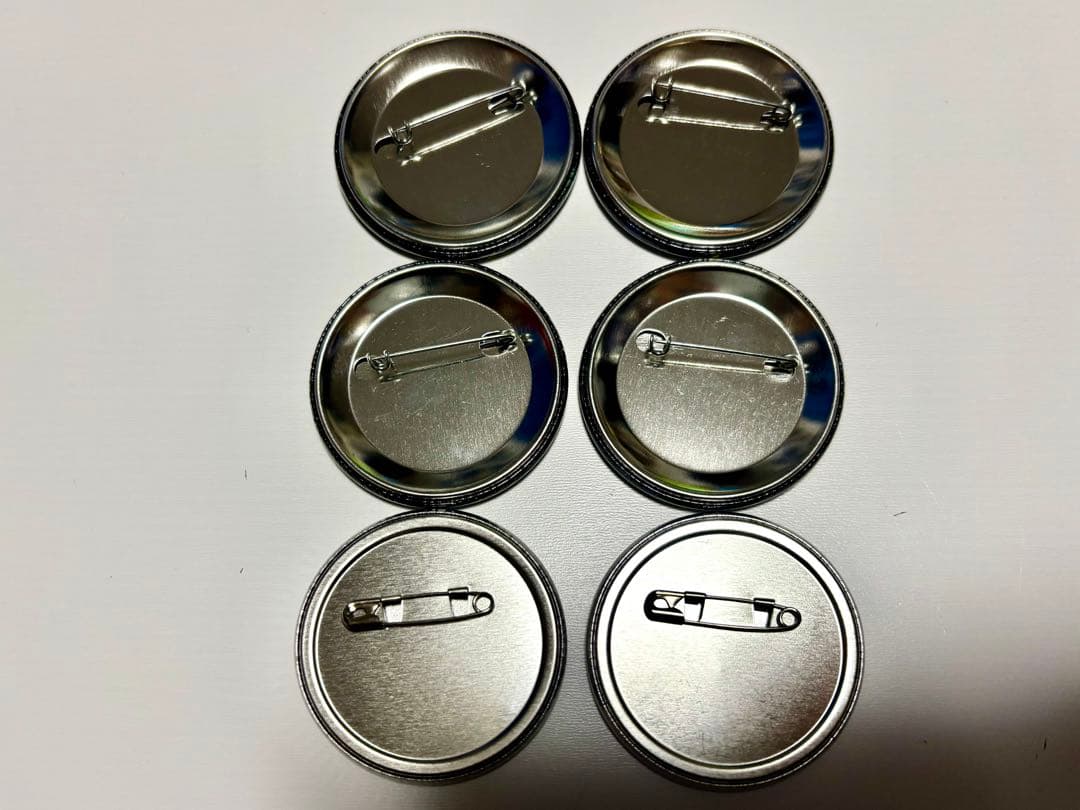 な*様 鏡音リン・鏡音レン　　初音ミク　ヴァンパイアフェス　缶バッジ　6個まとめ