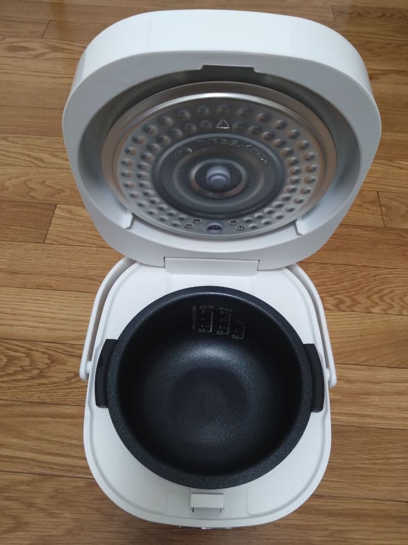 SHARP マイコン炊飯器　KS-CF05B　3合炊き　ホワイト
