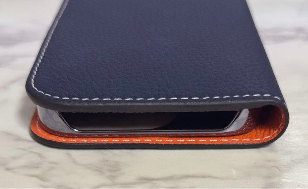 ボナベンチュラ iPhone 15 pro ケース 本革 オレンジ ネイビー