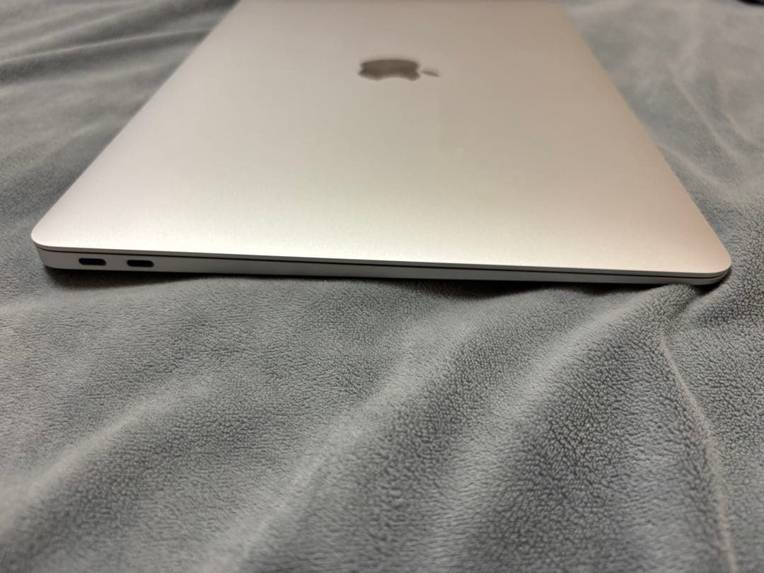【美品】MacBook Air（M1, 2020） 8GB バッテリー100%