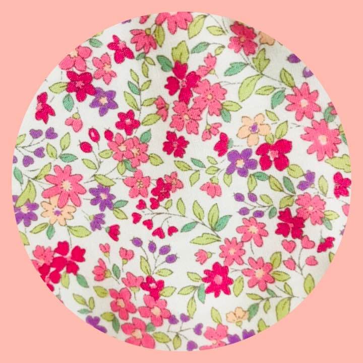 No.27 ピンクのお花のふかふか花びらスタイ♡