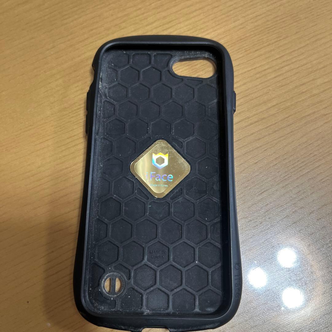 Apple iPhone SE第２世代　128GB レッド スマホケース付き