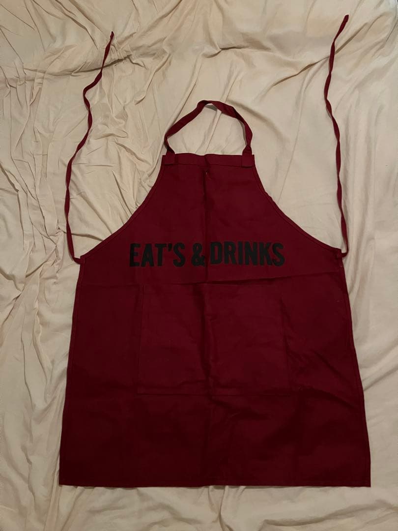 dresssen リバーシブルエプロン ワインレッド　HOLIDAY 缶バッジ付