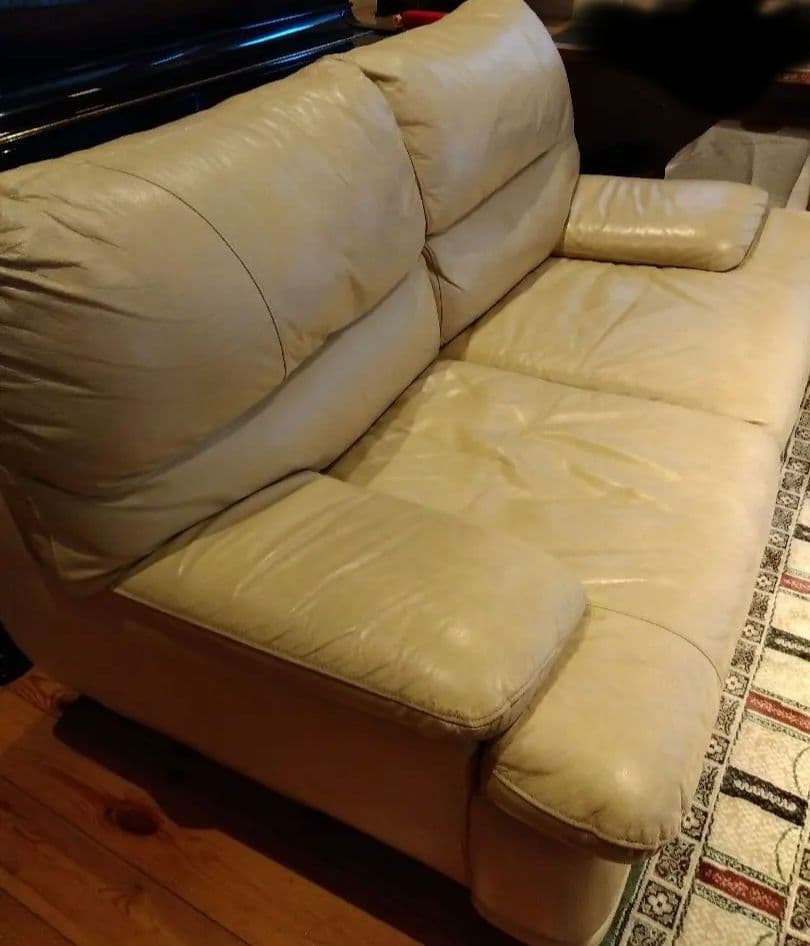 【引き取り者限定】2人掛けソファ　牛革