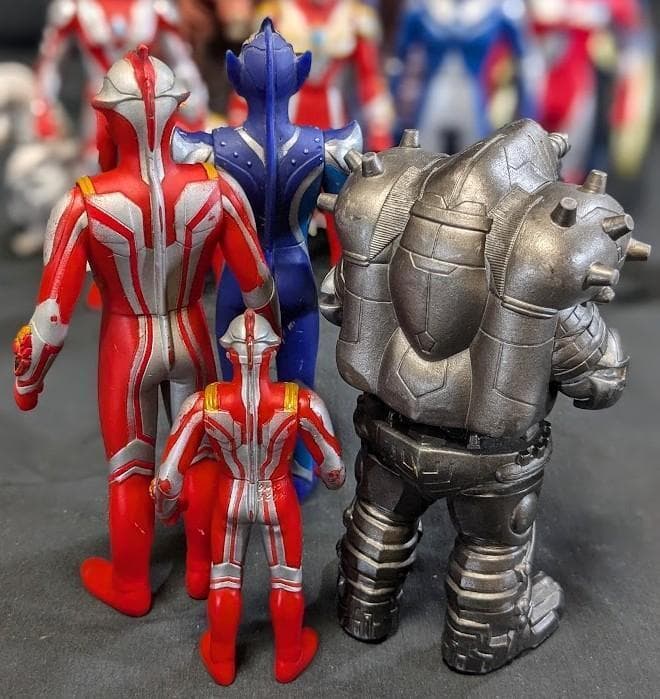 ウルトラマンコスモス・マックス・メビウス（バンダイ）10体セット＋３