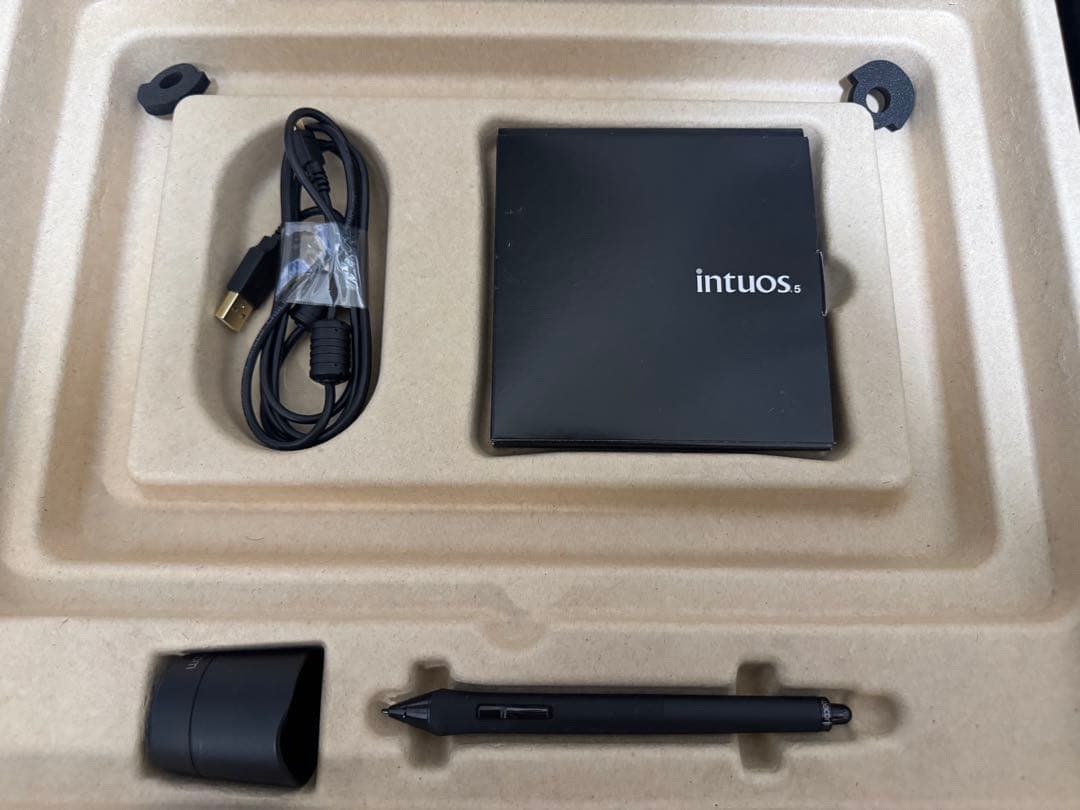 wacom ペンタブレット intuos5 touch PTH-650/K0