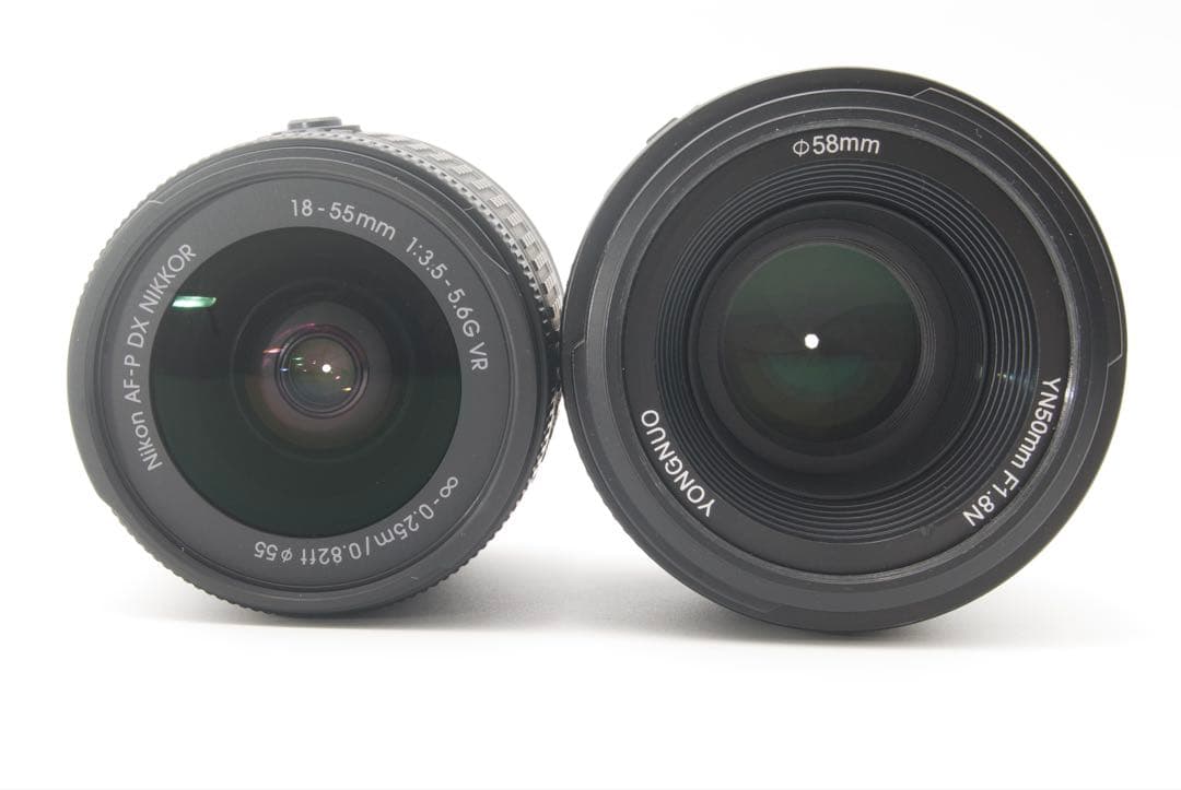 Nikon D5600 ダブルレンズ　単焦点　デジタル一眼レフWi-Fi 美品