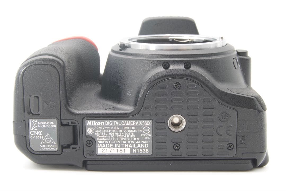 Nikon D5600 ダブルレンズ　単焦点　デジタル一眼レフWi-Fi 美品