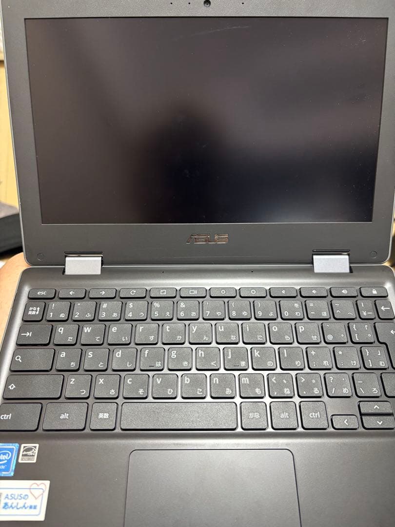 はやと　ASUS Chromebook 本体ほぼ未使用　値下げ可能！