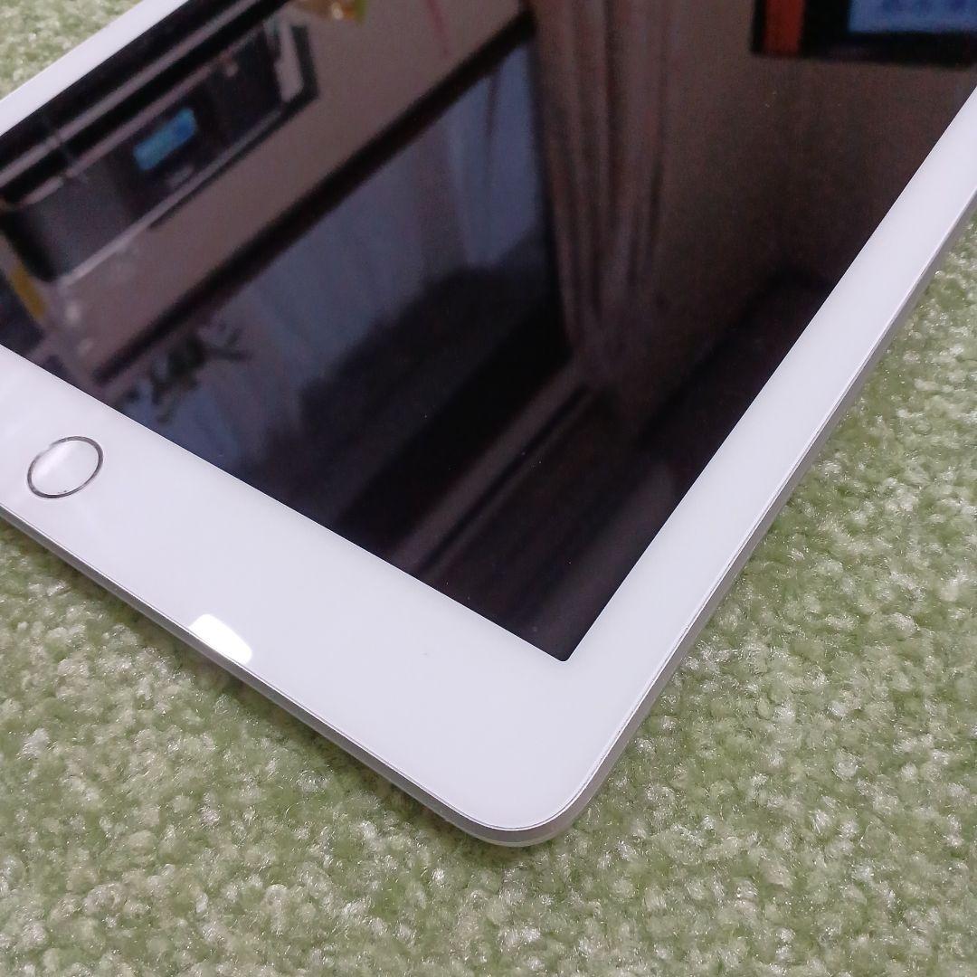 iPad 第6世代　32GB　わをん
