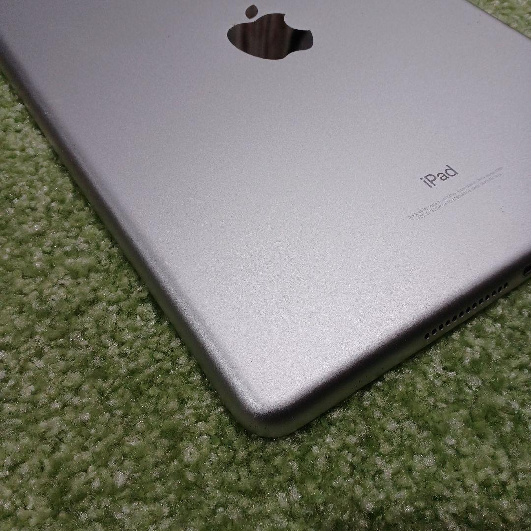 iPad 第6世代　32GB　わをん