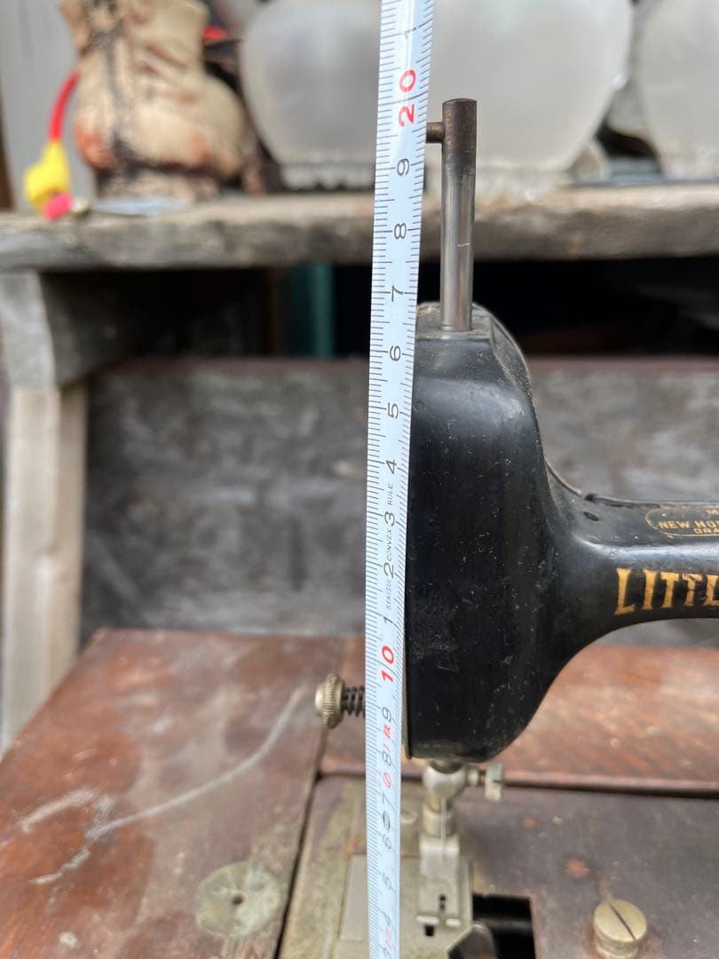 アンティーク手回しミシン、手回しミシン、木製ケース付き手回しミシン、