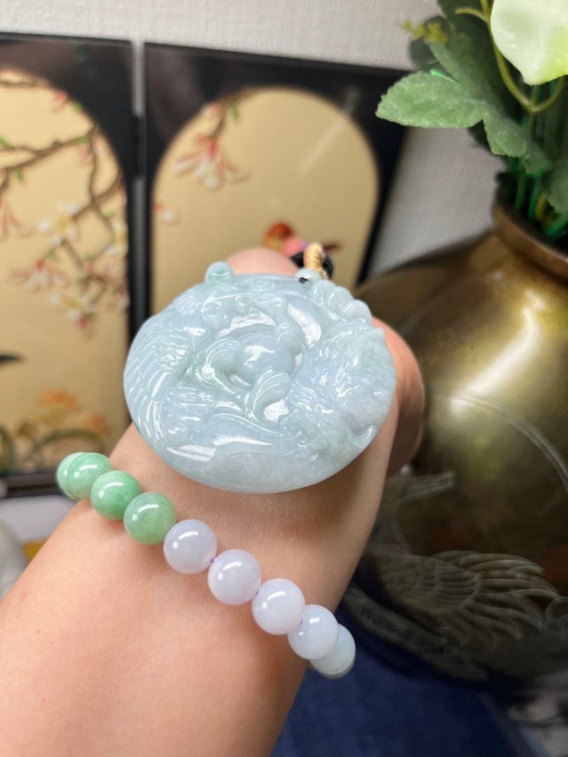 ミャンマー産天然A貨翡翠　『龍飛鳳舞』『龍鳳呈祥』ネックレス