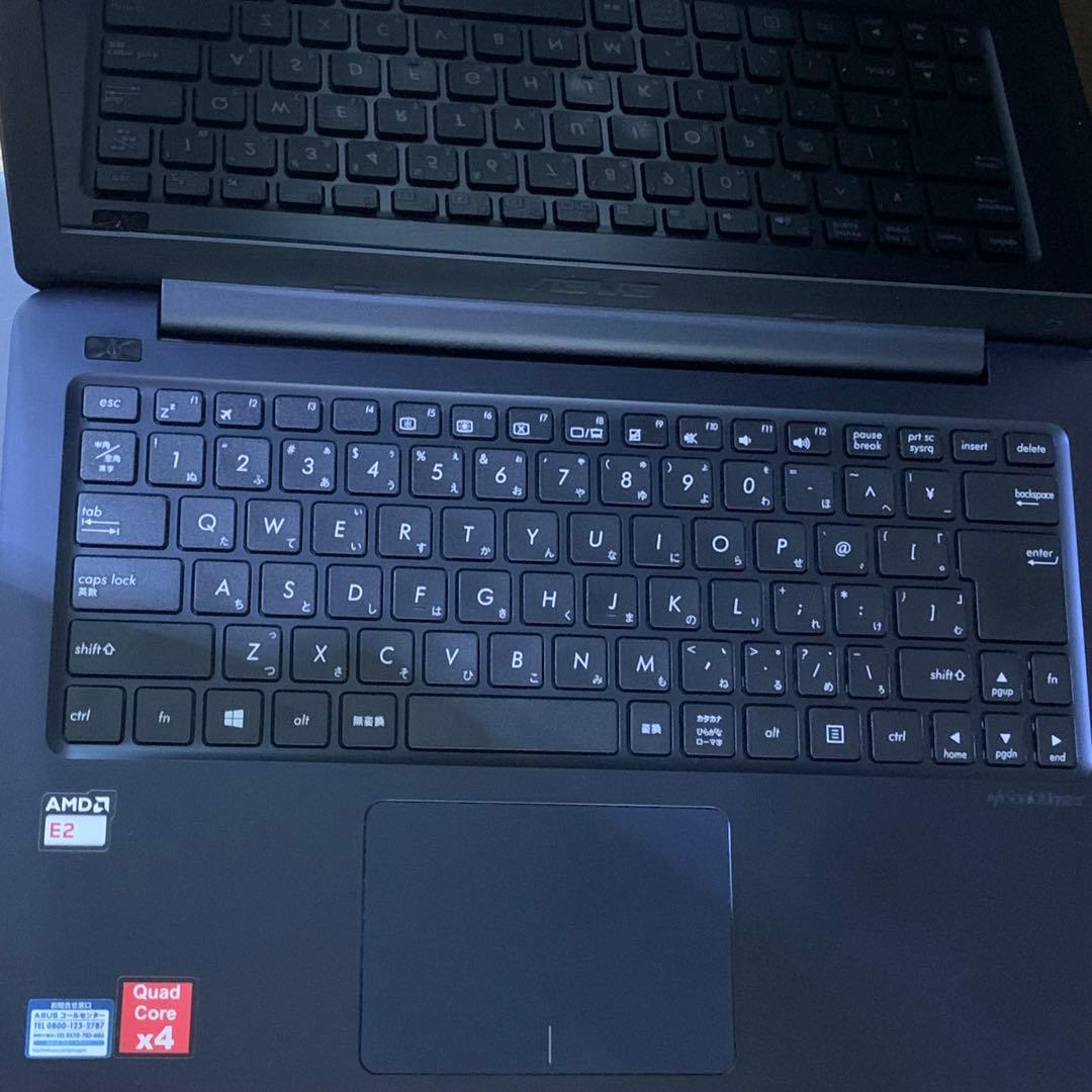 ASUS ノートPC E402WA