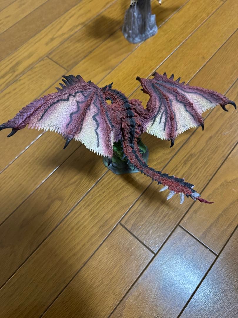 モンスターハンター一番くじリオレウス&クリエイターモデルリオレウスフィギュア