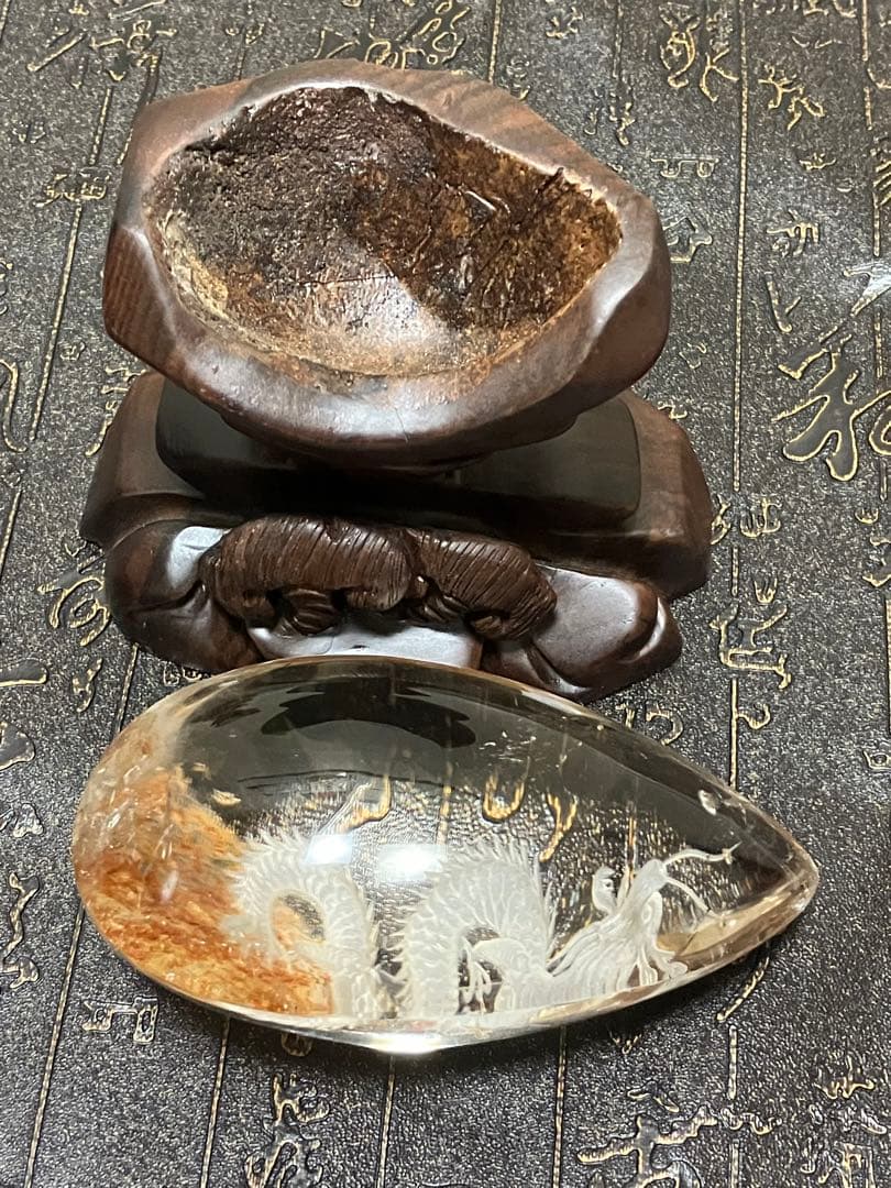 オーロラクォーツ龍彫置物　台座付　約115.3×約68.6mm×約50.4mm