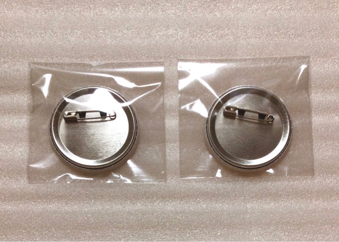 鬼滅の刃　プリロール　缶バッジ　時透無一郎　2種
