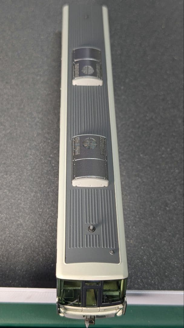 KATO 221系リニューアル車 嵯峨野線 (霜取りパンタ搭載編成) 4両セット