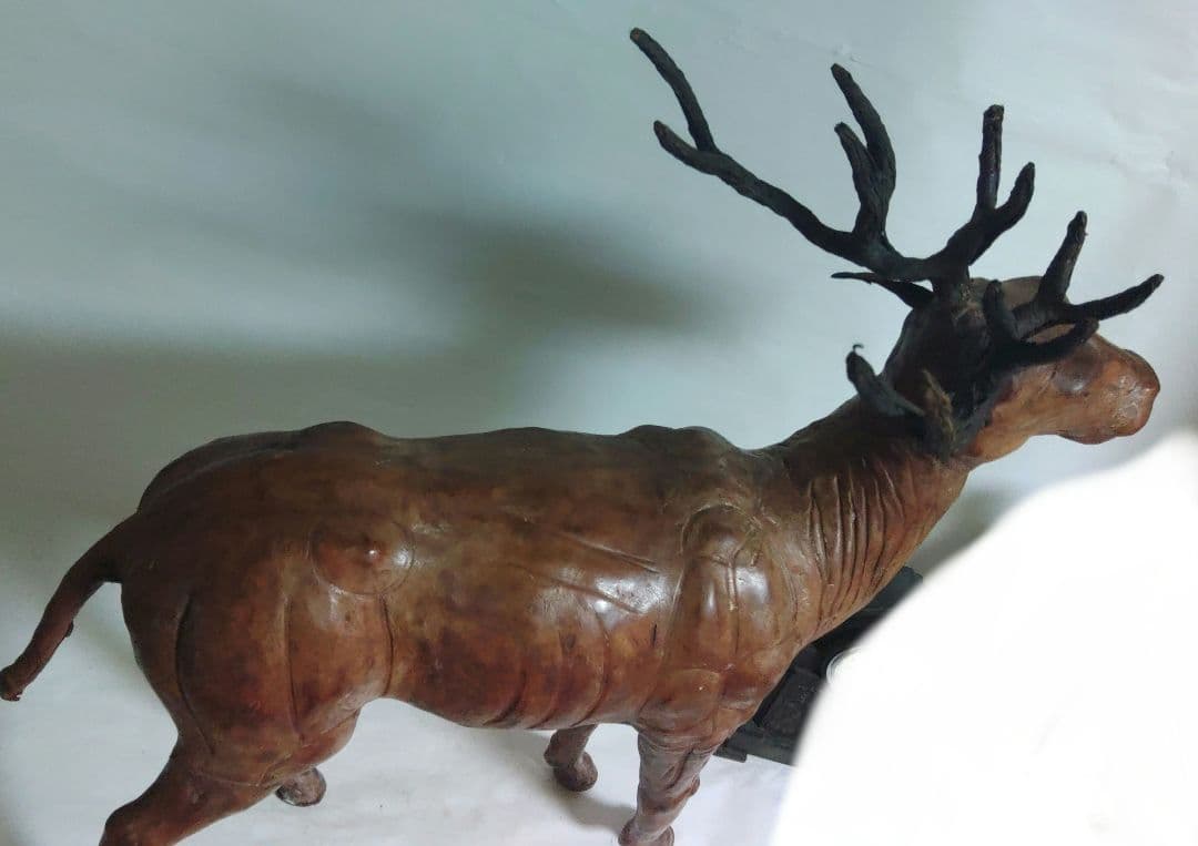 鹿　革製　革張り　置物　アンティーク　レザークラフ卜　ヴィンテージ　ミ10