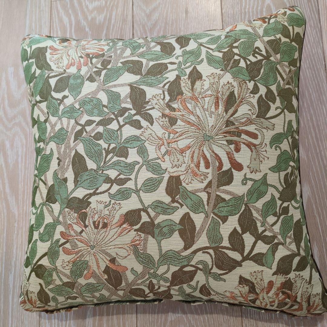 お値下げ！ウィリアムモリス ハニーサックル ジャガード クッション ４０cm２個