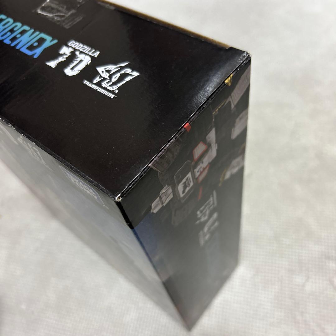 TRANSFORMERS メガトロンタイプゴジラ