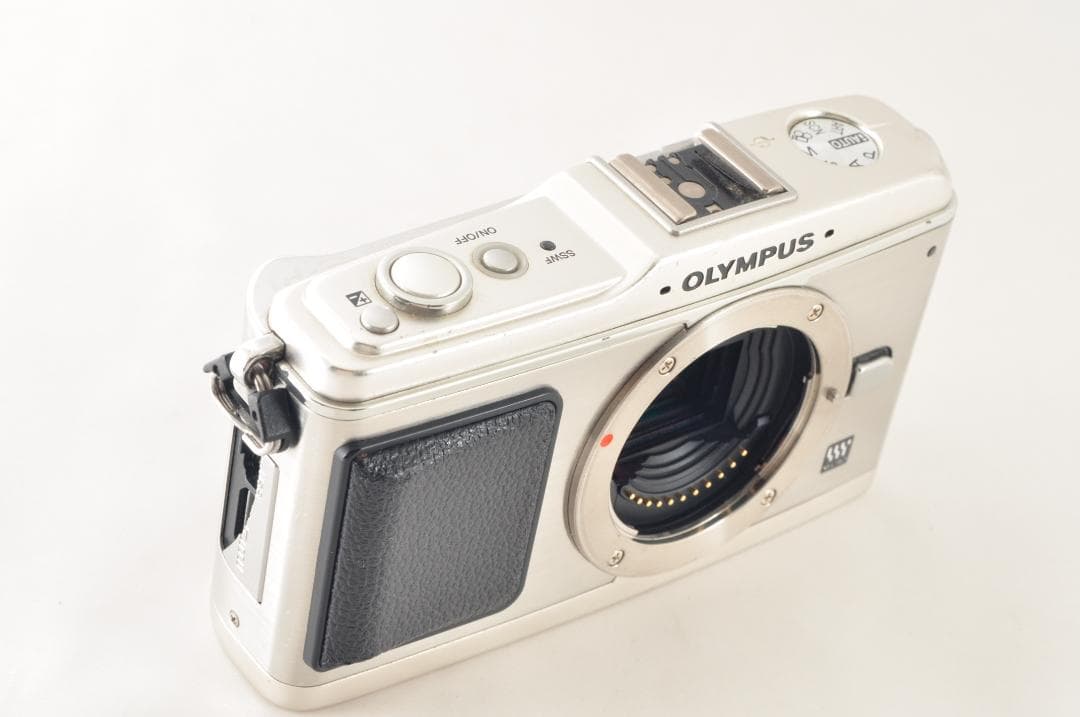 【C1110】OLYMPUS オリンパス PEN E-P1 シルバー