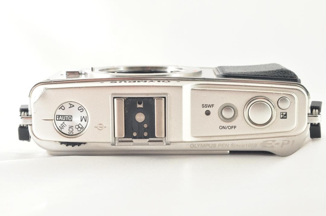 【C1110】OLYMPUS オリンパス PEN E-P1 シルバー
