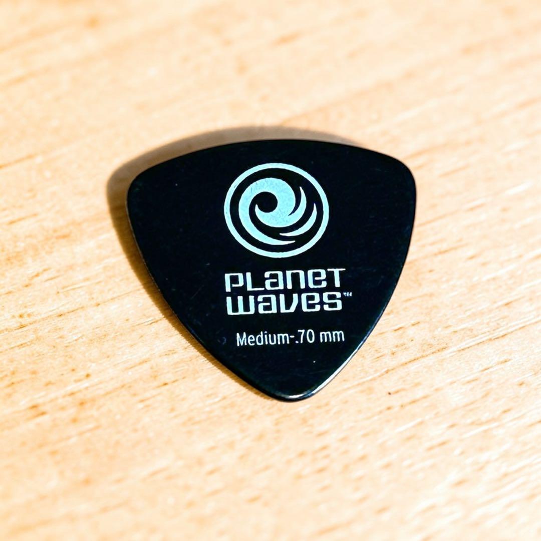 ほぼ未使用級❣️極美品✨沖縄三線 人工皮 唐草ティーガ ケース付き 金箔装飾 駒付