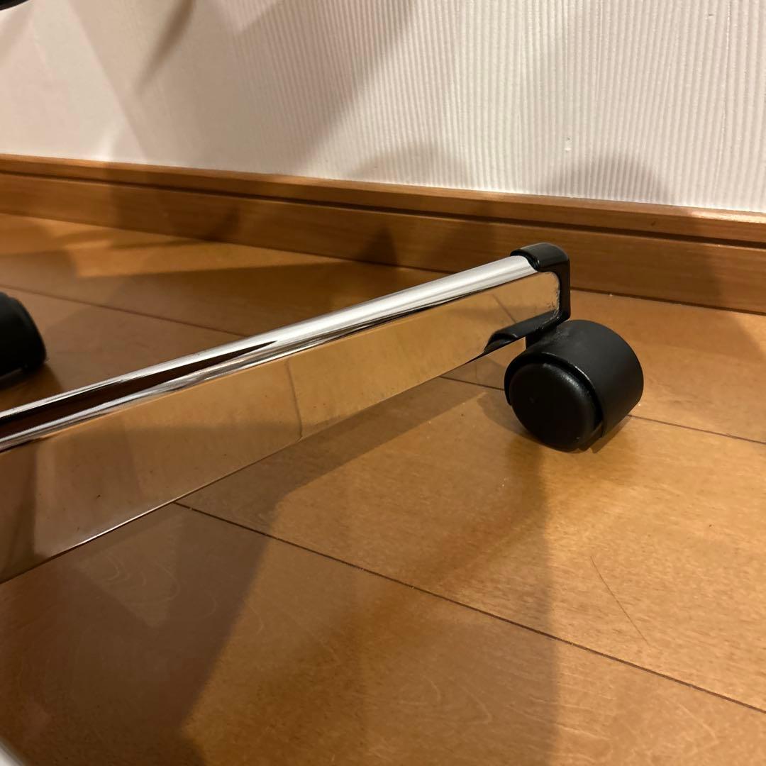 【美品】giroflex 83 BRASA レザーオフィスチェア 昇降機能付き