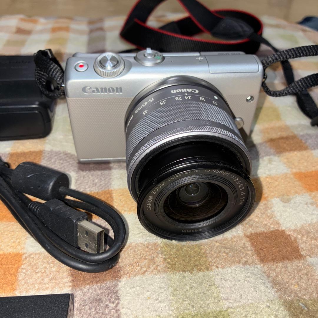 極美品　グレー　Bluetooth搭載でスマホ転送 CANON EOS M100