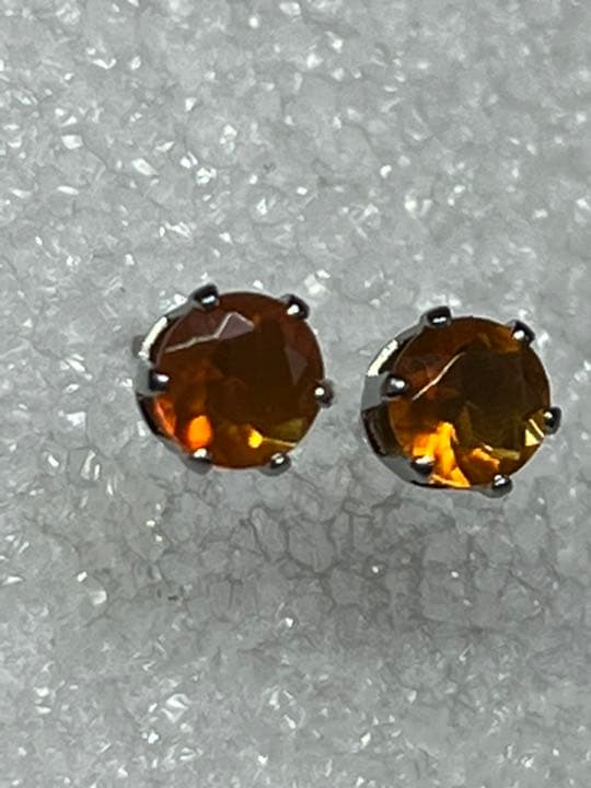 ファイヤーオパールピアス　5ミリA赤字特価