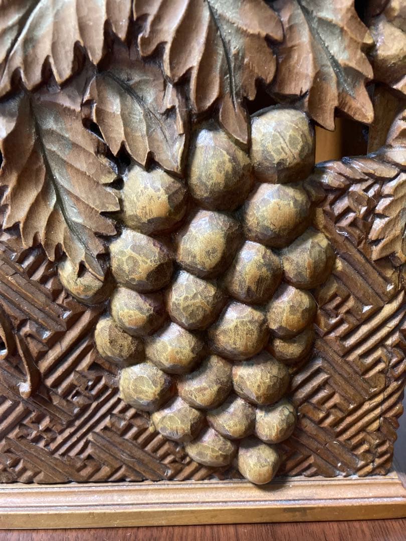 木彫りのゴミ箱　小さめ　ぶどうの実と葉　手作り