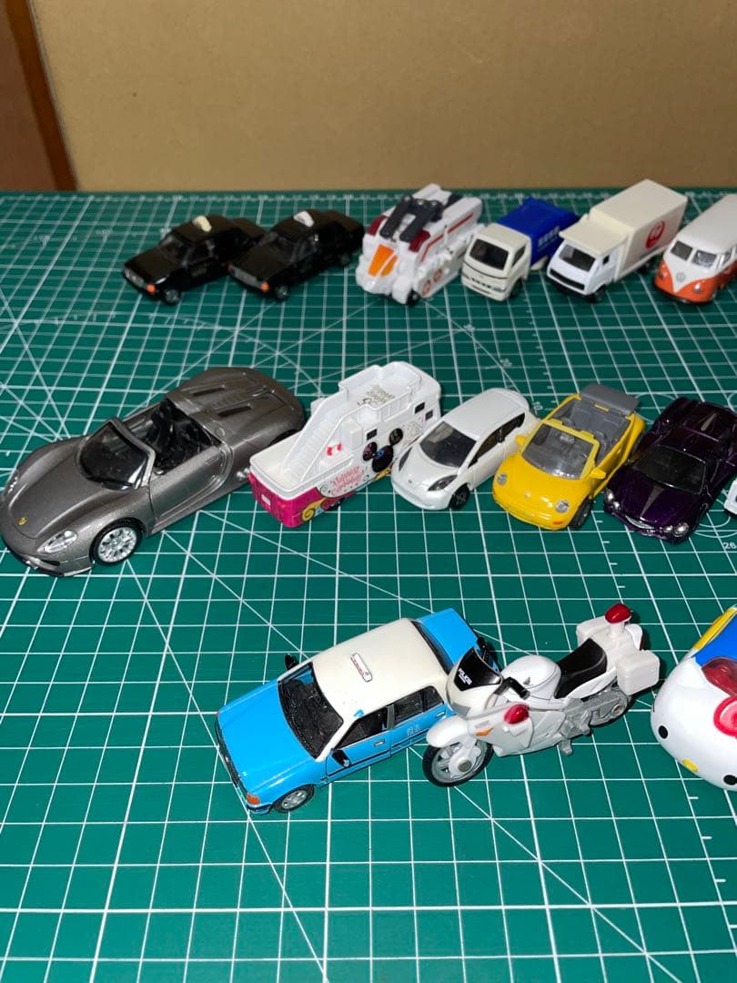 まとめ　80個以上　ミニカー　飛行機　電車　キーホルダー　プルバックカー