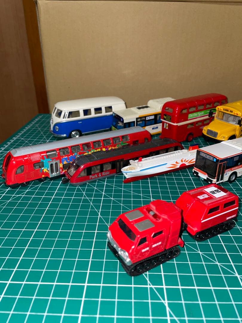 まとめ　80個以上　ミニカー　飛行機　電車　キーホルダー　プルバックカー