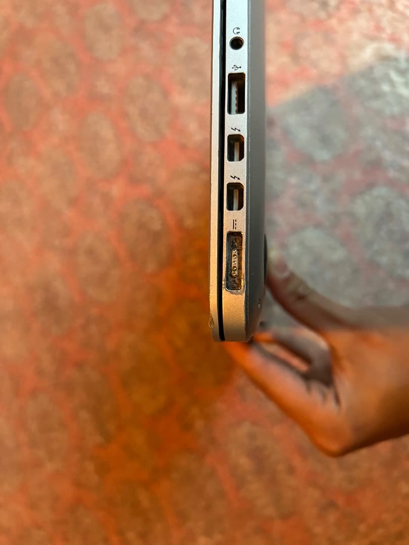 macbook pro 15インチ 2015 i7 16gb 256gb