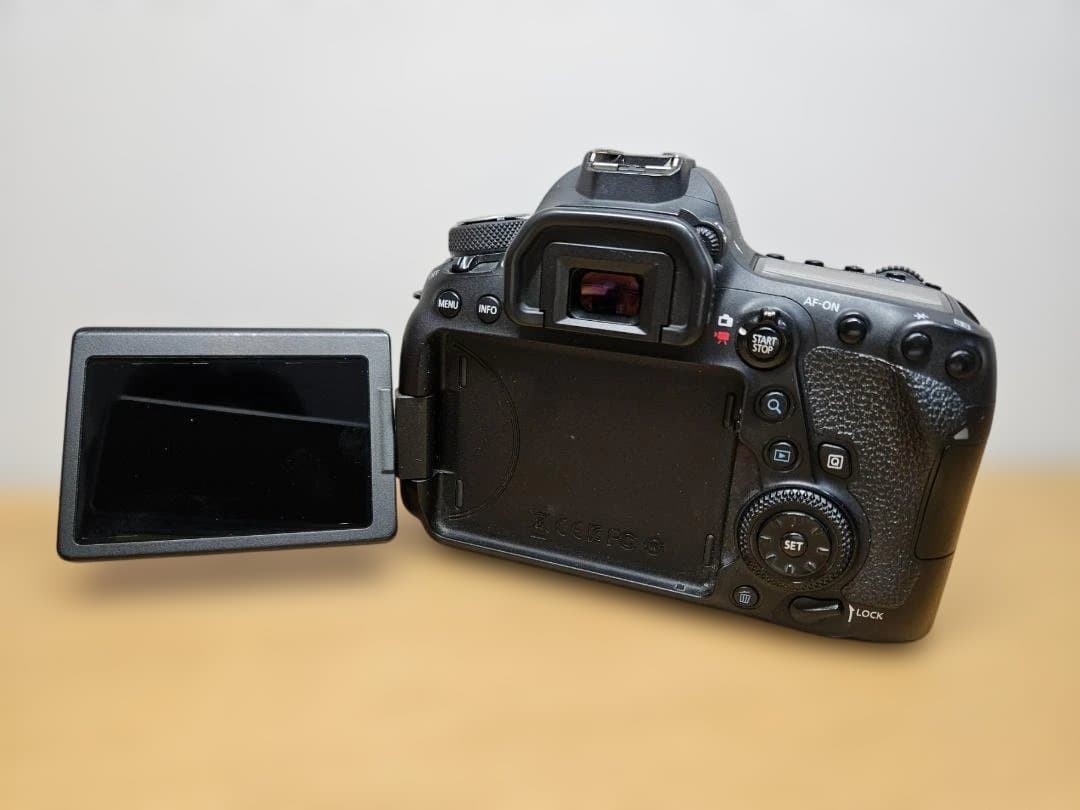 Canon EOS 6D Mark2 ボディ　動作未確認